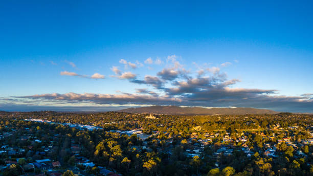 blick auf mount dandenong - australian culture scenics australia panoramic stock-fotos und bilder