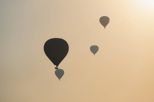 istock Hot air balloons 1051416782