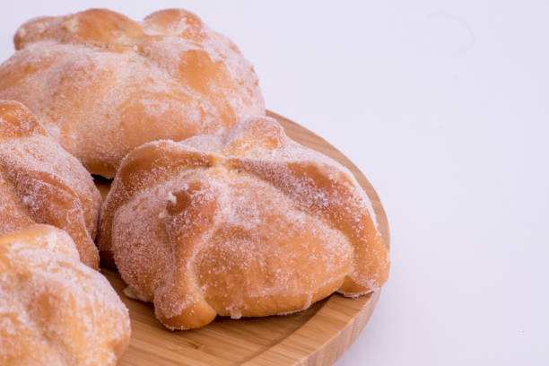 istock Traditional Mexican Bread of the Dead (Pan de Muerto) 1051580818