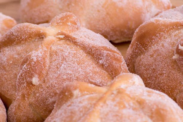 istock Traditional Mexican Bread of the Dead (Pan de Muerto) 1051580976
