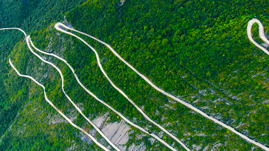 Curve Mountain Road
