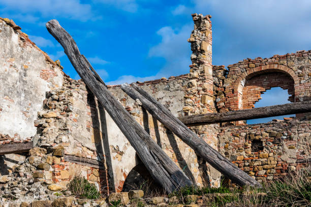 Agricultural ruin on Tuscan hills, Italy,Nikon D3x