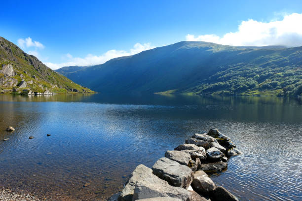 istock Glenbeg Lake, County Cork, Ireland 1051798162