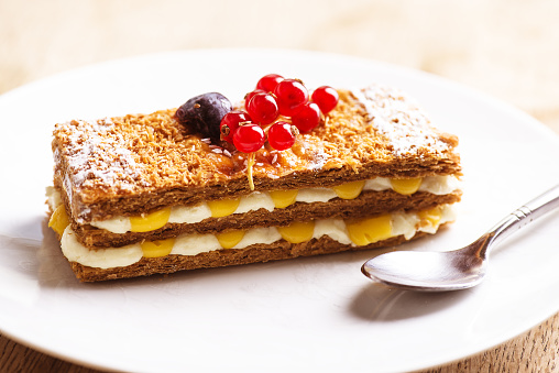 Mille-feuilles, grapes and currants
