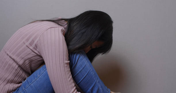 女性を感じるうつ病 - うつ病 行かない ストックフォトと画像