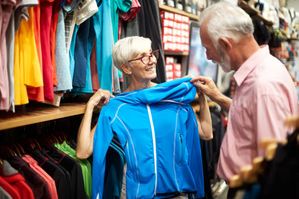 istock Senior couple shopping 1053017546
