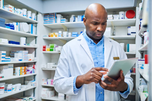 istock Getting ready to fill a digital prescription 1053043110