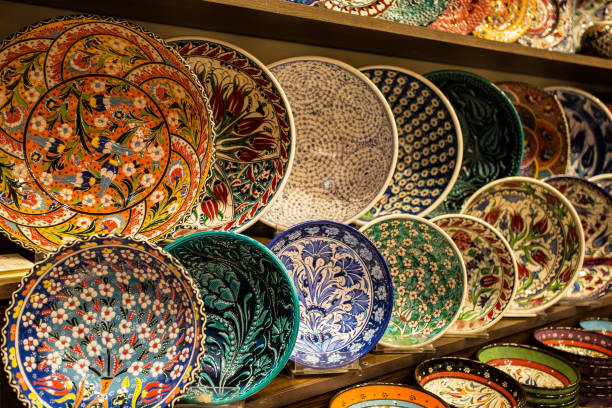 istock Bright plates on the shelves in the store 1053151738