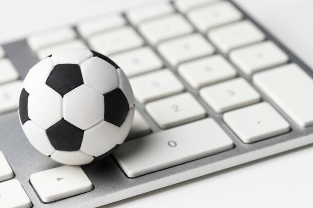 istock Online Football 1053179088