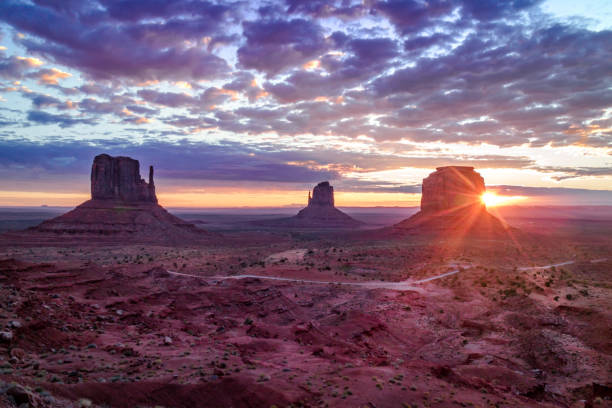 istock Sunrise, Monument Valley Navajo Tribal Park 1053214644