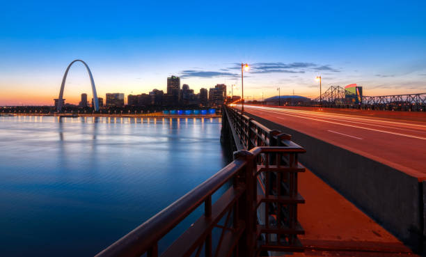 istock St. Louis, Missouri skyline and Gateway Arch 1053222760