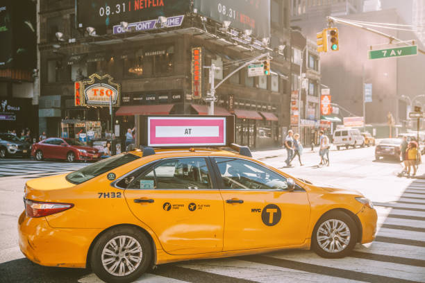 times square 7th av nowy jork manhattan midtown - people traveling business travel travel new york city zdjęcia i obrazy z banku zdjęć