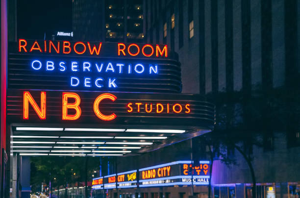 ingresso al neon firmato rainbow room, new york, stati uniti d'america - serie televisiva foto e immagini stock