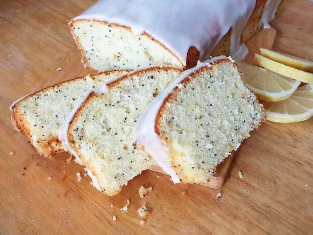 istock Lemon poppy seeds cake 1053395292