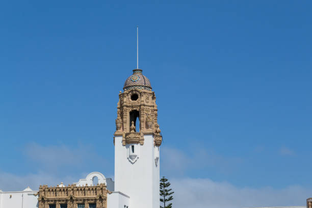 istock High school tower at Mission Dolores Park 1053404526