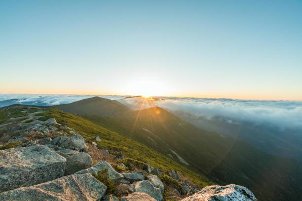 istock Sunrise Mt.Kinpu in Japan 1053516606