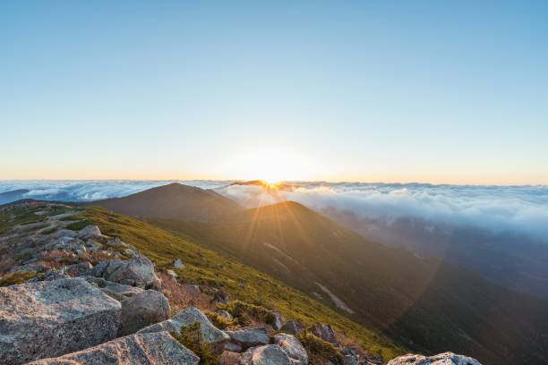 istock Sunrise Mt.Kinpu in Japan 1053516618