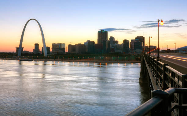 istock St. Louis, Missouri skyline and Gateway Arch 1053532958