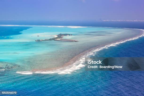 Foto de Maldivas Férias Paraíso Mar Ilha Atol Lagoa Foto Aérea e mais fotos de stock de Ilha