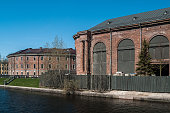 runde-backsteinbauten-aus-rotem-backstein-am-ufer-der-moika-river-in-st-petersburg.jpg?b=1&s=170x170&k=20&c=nV_q9lMTGq_zGwnVUWpQKHYjNF_alDHIXcLozKC2X0Y=