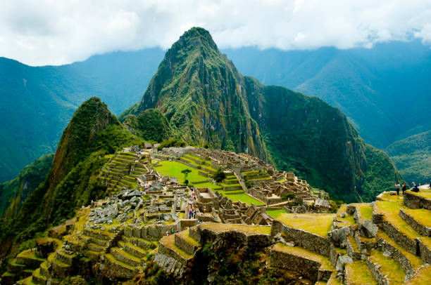 istock Old Machu Picchu Ruins 1053706046