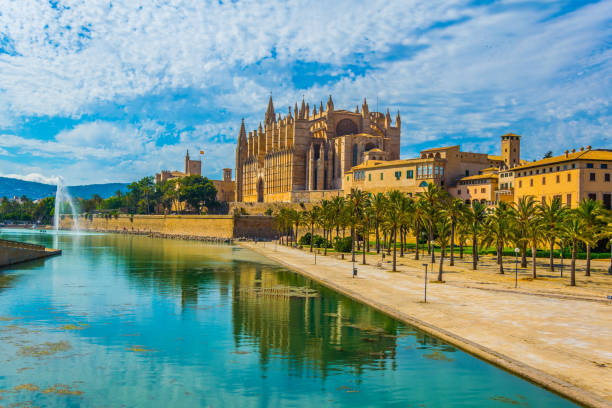 istock Cathedral of Mallorca, Spain 1053730888