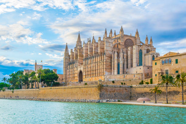 istock Cathedral of Mallorca, Spain 1053732462