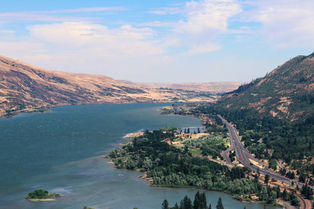 istock Beautiful landscape scenery. Travel Oregon 1053753824