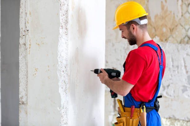 istock Power tools make job finishing time faster 1053887728