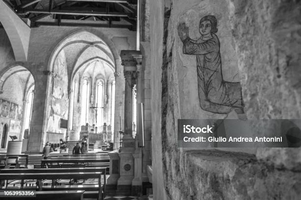 Dom Sandrea Apostolo Stockfoto und mehr Bilder von Kirche - Kirche, Kniend, Alt