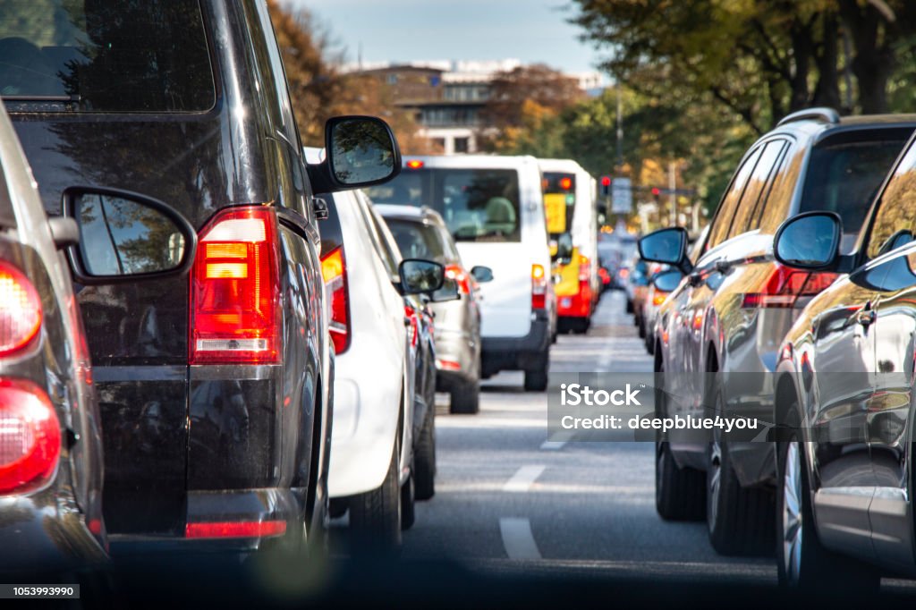 城市交通堵塞 - 免版稅汽車圖庫照片