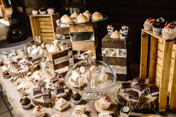 istock Candy Bar. Delicious sweet buffet with cupcakes. 1054031288