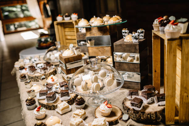 istock Candy Bar. Delicious sweet buffet with cupcakes. 1054031328