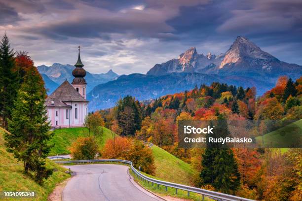 Herbst In Den Alpen Stockfoto und mehr Bilder von Wallfahrtskirche Maria-Gern - Wallfahrtskirche Maria-Gern, Alpen, Anhöhe