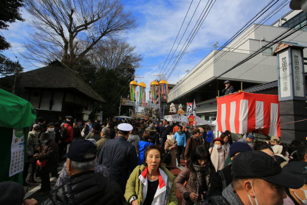 Setagaya Boro-ichi Market in tokyo Tokyo/Japan - January 16 2018: people walk in Setagaya Boro-ichi Market in tokyo. Setagaya Boro-ichi is a Tokyo-designated intangible folk cultural asset dating back some 430 years setagaya ward stock pictures, royalty-free photos & images