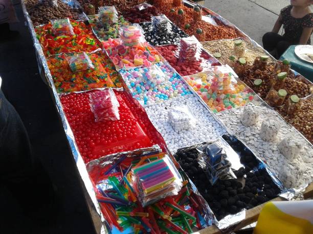 istock Articles for sale in tianguis 1054243600