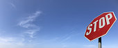 stoppschild-gegen-himmel.jpg?b=1&s=170x170&k=20&c=megmTwcj7epRBBoJnoZOmEEloY0oodJtmjrSu3sjco8=