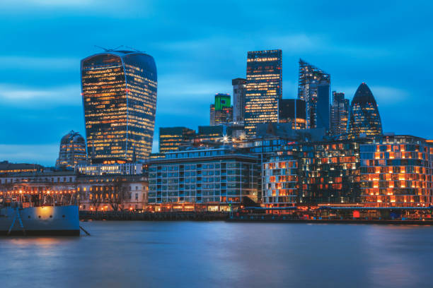 istock Amazing London skyline 1054273444
