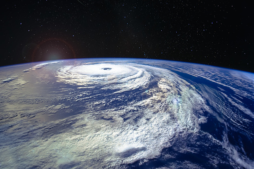Florencia de huracán sobre el Atlántico cerca de la costa de Estados Unidos, vista desde la estación espacial. Enorme ojo de un huracán de categoría 4. Elementos de esta imagen proporcionada por la NASA. photo