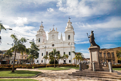 Praça e Igreja da Sé photo