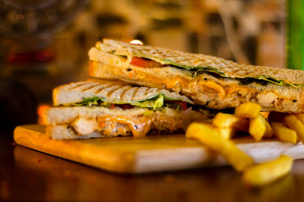 chicken club sandwich with french fries - club sandwich sandwich french fries turkey imagens e fotografias de stock