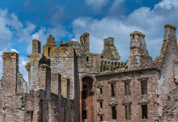 ケーラヴァロック城、スコットランド、英国での初期の古典的な国内建築。 - caerlaverock ストックフォトと画像