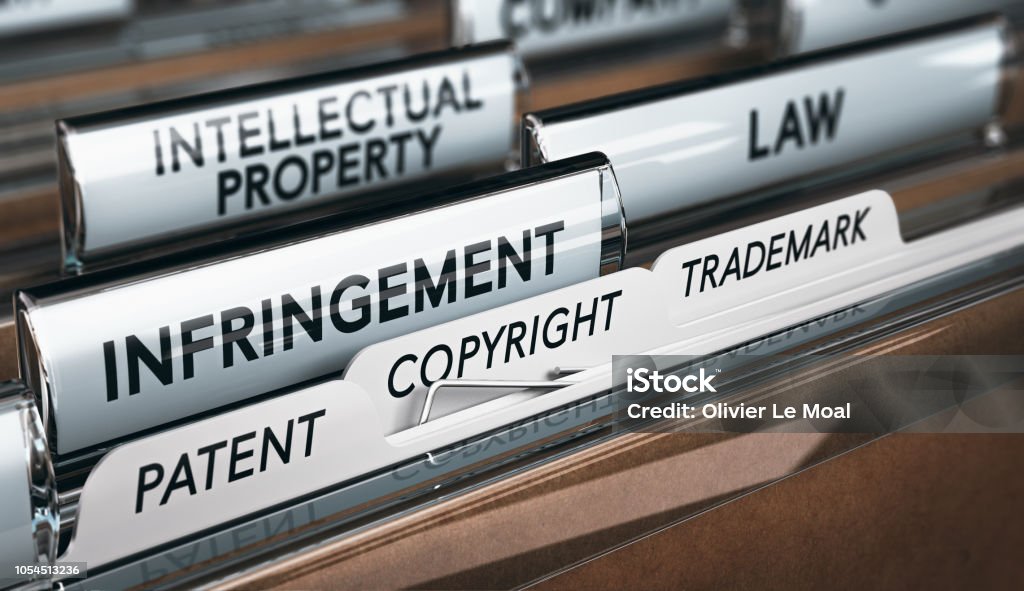 Diritti di proprietà intellettuale, diritto d'autore, violazione di brevetti o marchi - Foto stock royalty-free di Proprietà intellettuale