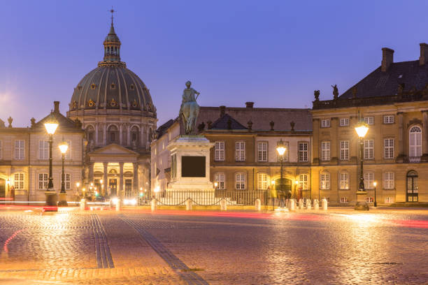 istock Amalienborg Cepenhagen Denmark 1054560718