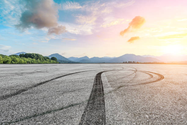 istock Circuit car track and beautiful mountain scenery 1054566380