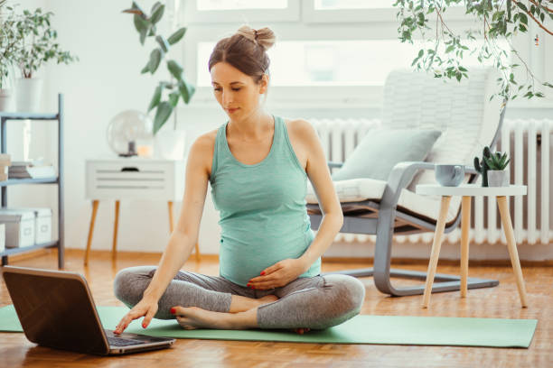 istock Healthy pregnant woman 1054615182