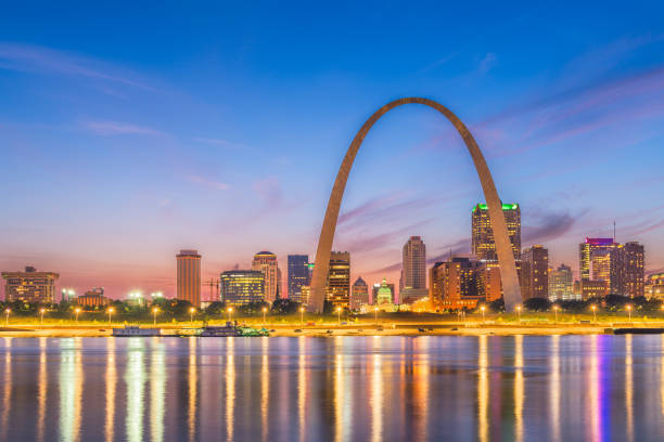 istock St. Louis, Missouri, USA Skyline 1054715900