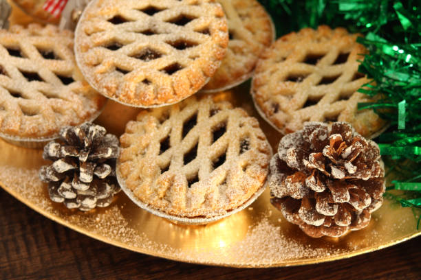 istock Christmas mince pies 1054727244