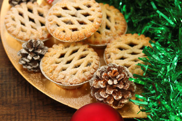istock Christmas mince pies 1054727248