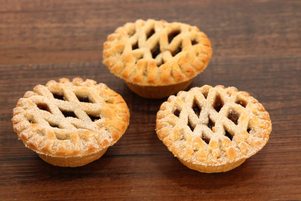istock Christmas mince pies 1054727284
